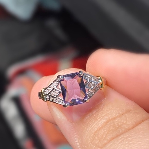 Gem Stone Ring - Picture 5 of 5